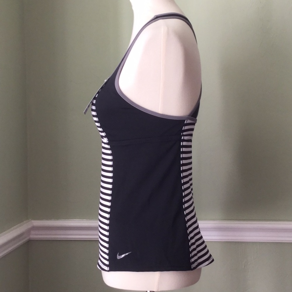 NIKE Size Medium Racer-Back Black & White Tank - Picture 2 of 6